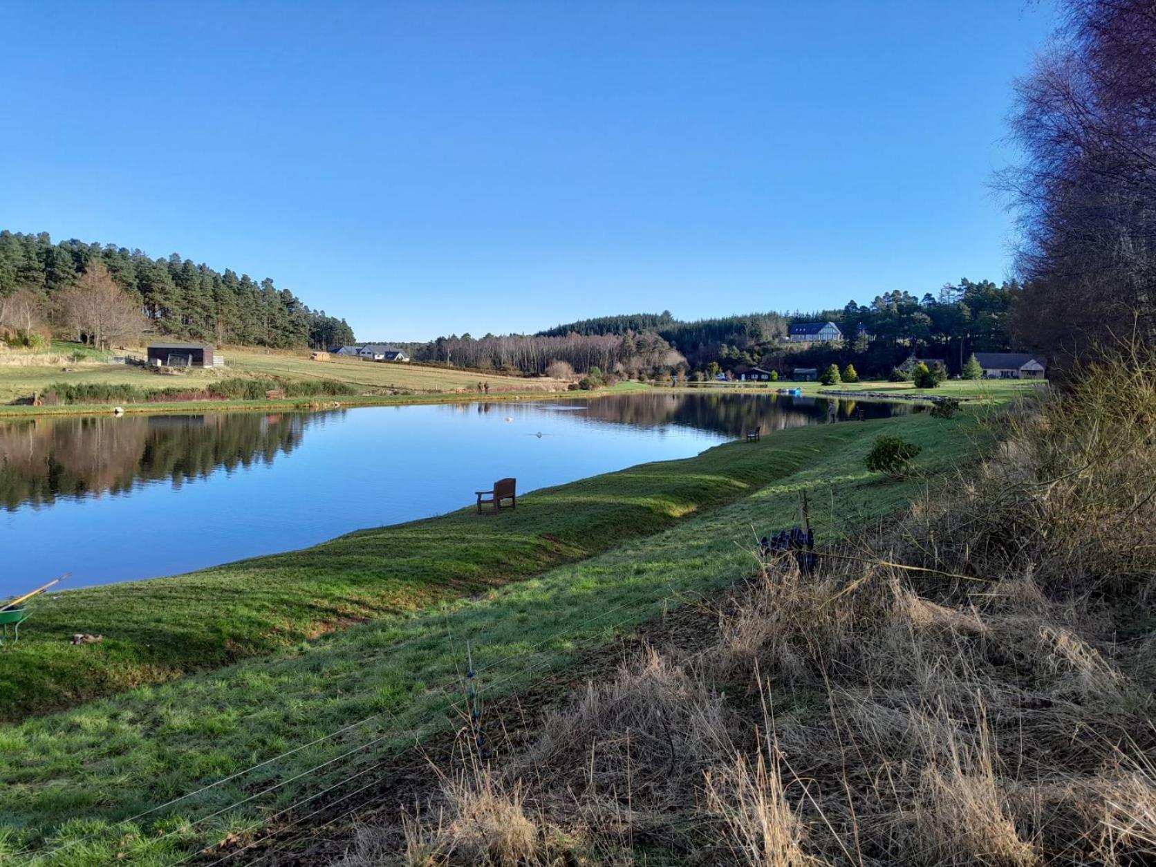 The Lakeside Cabin Longmorn Екстер'єр фото